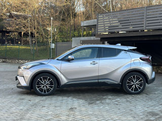 Toyota C-HR foto 2