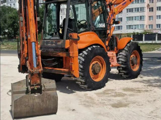 DE VANZARE BuldoExcavator Fiat Hitachi în stare bună de funcționare foto 2