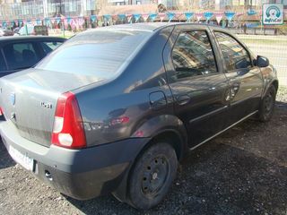 Dacia Logan foto 1