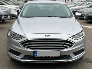 Ford Fusion foto 2