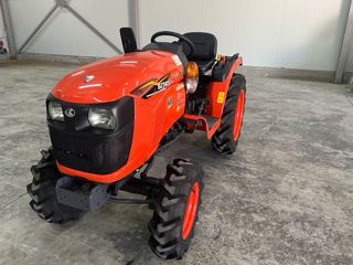 Tractor Japonez Kubota B2741S foto 1