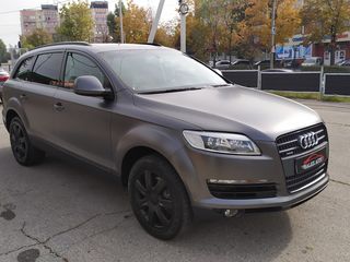 Audi Q7 foto 1