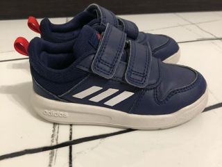 Adidasi / ghete marca Adidas mar. 23