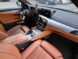 BMW 5 Series foto 7