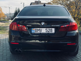 BMW 5 Series foto 5