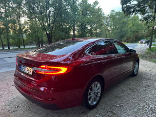 Ford Fusion foto 6