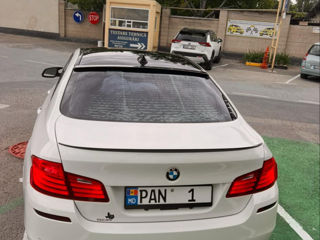 BMW 5 Series foto 3