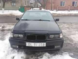 BMW 3 Series foto 7