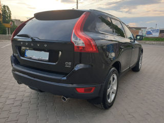 Volvo XC60 foto 2