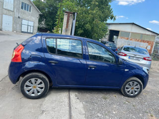 Dau Dacia an chirie pret eftin,posibil livrare la Aeroport foto 3