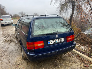 Volkswagen Passat foto 4