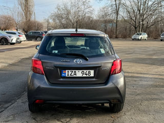 Toyota Yaris foto 4