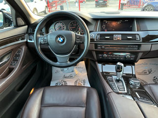 BMW 5 Series foto 11