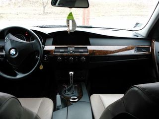 BMW 5 Series foto 8