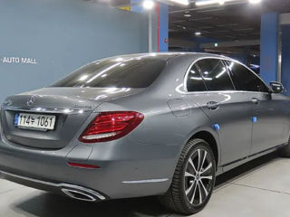 Mercedes E Class foto 2