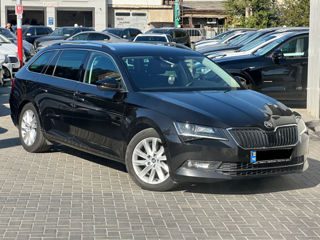 Skoda Superb foto 4