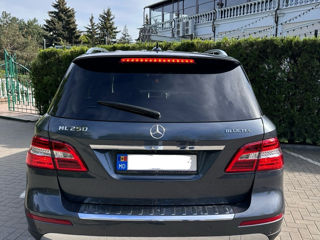 Mercedes M-Class foto 3