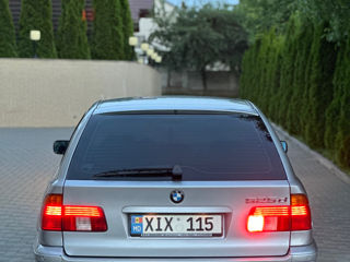 BMW 5 Series foto 5