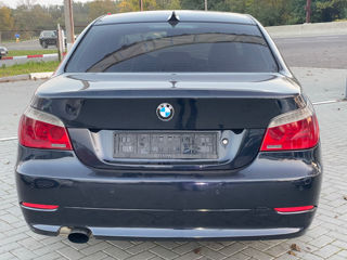 BMW 5 Series foto 4