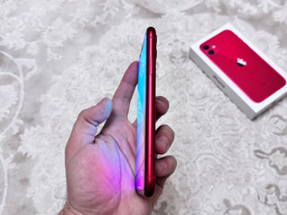 iPhone 11 64GB Red foto 4