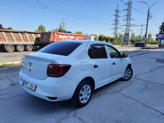 Dacia Logan foto 2