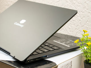 Gateway 14 Touch/ Core I5 1235U/ 8Gb Ram/ Iris Xe/ 256Gb SSD/ 14" FHD IPS Touch!! foto 9