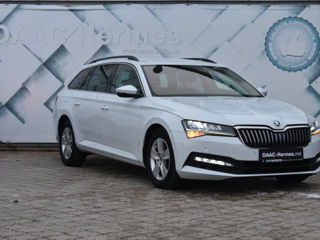 Skoda Superb foto 3