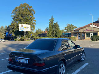 Mercedes Series (W124) foto 4