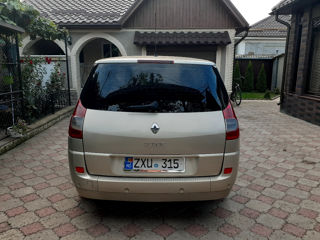 Renault Grand Scenic foto 5