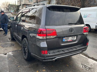 Toyota Land Cruiser foto 3