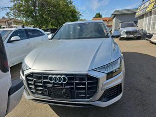 Audi Q8 foto 3