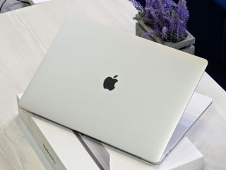 MacBook Pro 16 Retina 2021 (Core i7 9750H/32Gb DDR4/512Gb SSD/4Gb Radeon Pro 5300M/16") foto 9