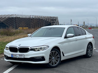 BMW 5 Series foto 4