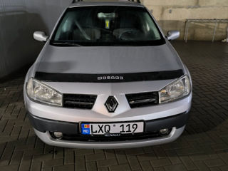 Renault Megane foto 2