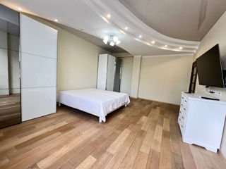 Apartament cu 2 camere, 83 m², Centru, Chișinău foto 10