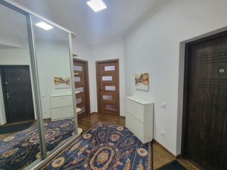 Apartament cu 2 camere, 67 m², Centru, Chișinău foto 9