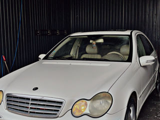 Mercedes C-Class