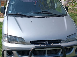 Hyundai H200 foto 1