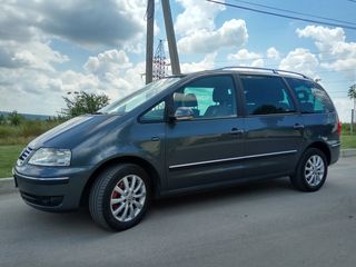 Volkswagen Sharan foto 1