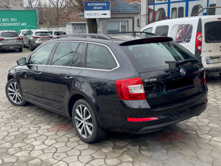 Skoda Octavia foto 3