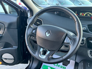 Renault Scenic foto 9