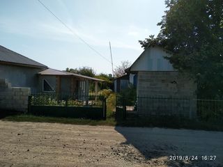 Срочно продается дом село Александровка 2 комнаты + большая пристройка район Флорешты 45 км. от Бель foto 3