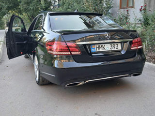 Mercedes E-Class foto 2