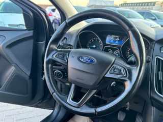 Ford Focus foto 9