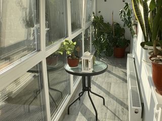 Apartament cu 3 camere. foto 2