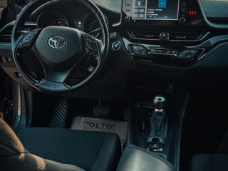 Toyota C-HR foto 3