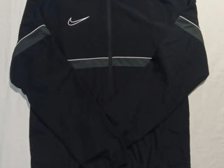 Zipper Nike