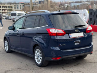 Ford Grand C-MAX foto 8