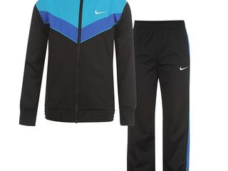 спортивный костюм "Nike"