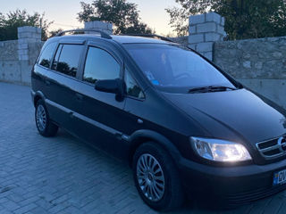 Opel Zafira foto 4